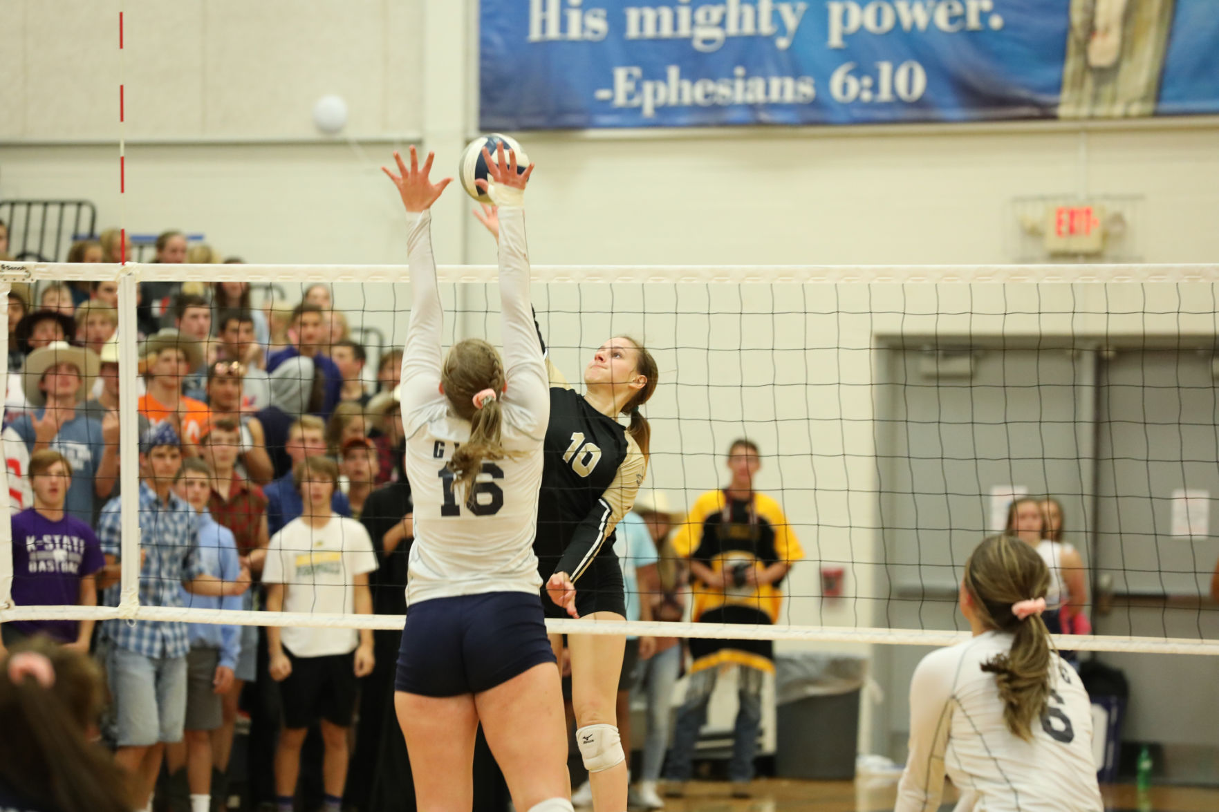 Outtakes_100419_ginwvball26_zlm.JPG